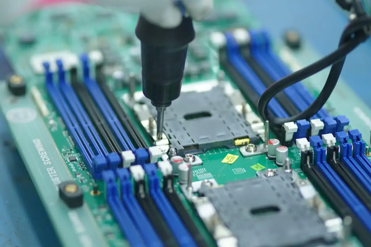 PCB Assembly & Soldering Expertise
